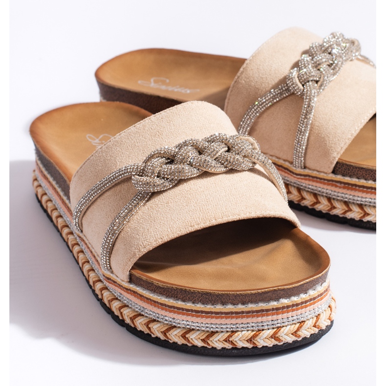 Infradito da donna beige con decorazione 2