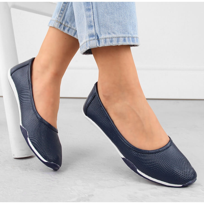 Ballerine slip-on da donna in pelle traforata, blu navy Filippo DP3681 1