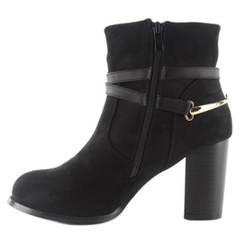 Stivali con tacco alto in suede 3701 nero 1