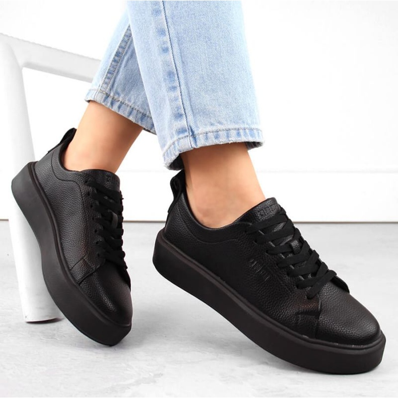 Scarpe sportive con plateau Big Star INT2001A, nere nero 1