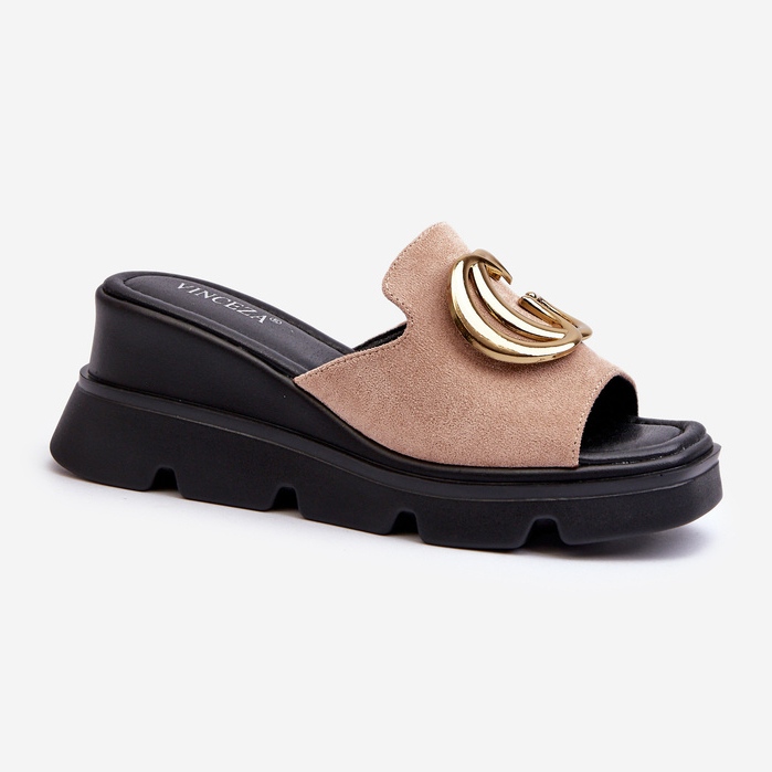 Vinceza Infradito da Donna Realizzate in Eco Camoscio su Zeppa e Plateau con Decorazione Oro, Beige Iaria 1