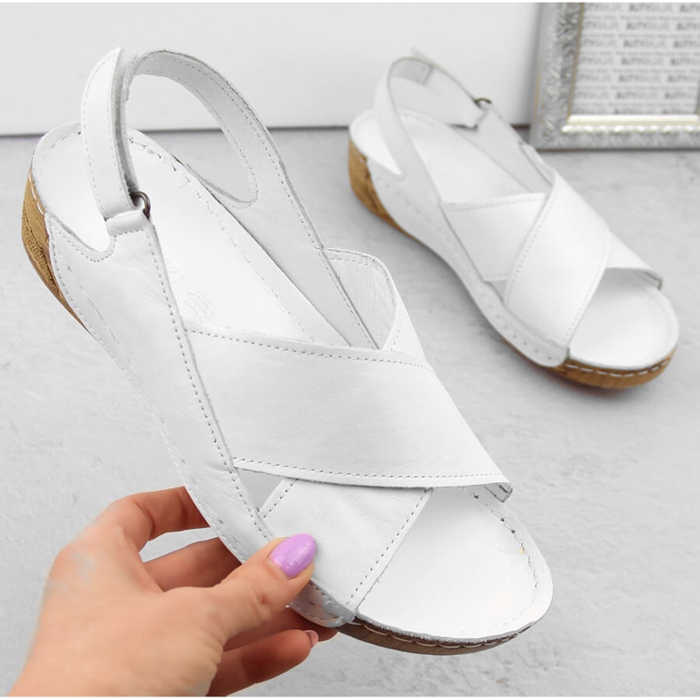 Sandali con velcro in pelle da donna, bianchi, T.Sokolski L311 bianco 1