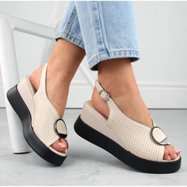 Sandali zeppa traforata in pelle beige Filippo DS6074 1