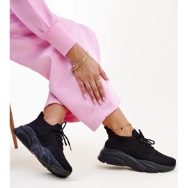 Sneaker nere con massiccia suola Kassi nero 1