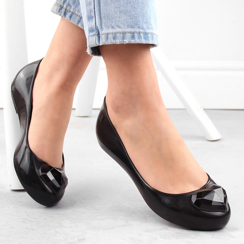 Comode ballerine nere elastiche e profumate Zaxy NN285011 nero 1