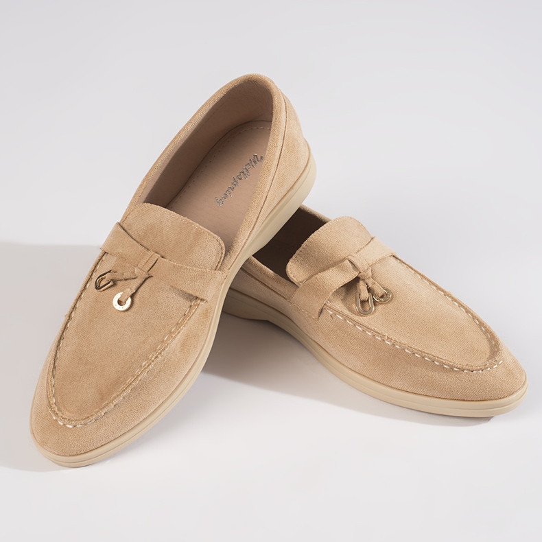 Mocassini da donna in camoscio beige 1
