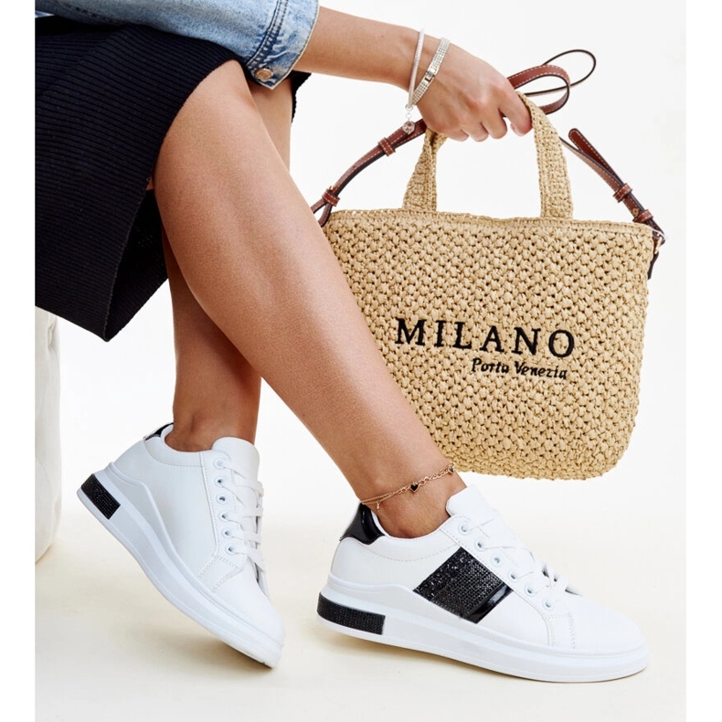 Sneakers Giulia bianche e nere con strass bianca 1