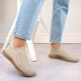 S.Barski Scarpe sportive slip-on con strass D&amp;A OLI257A, beige 1