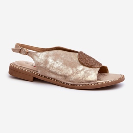 Sandali da donna con decorazione su tacco piatto S.Barski KV24-057 Oro d'oro 1