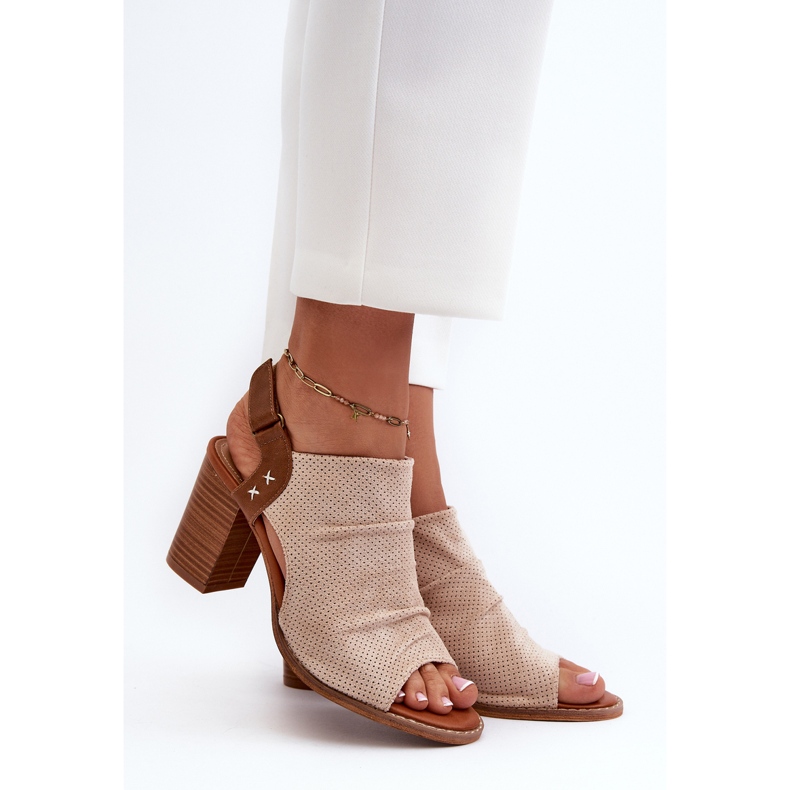 Sandali traforati da donna su tacco alto Beige Rosca 2