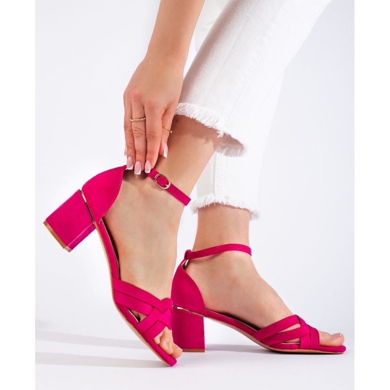 Sandali rosa con tacco in camoscio 1
