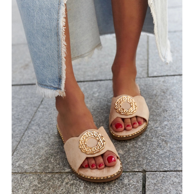 Infradito beige con inserto in pelle di Buenas 2