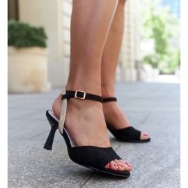 Sandali con sottopiede in pelle con strass Rossana nero 1