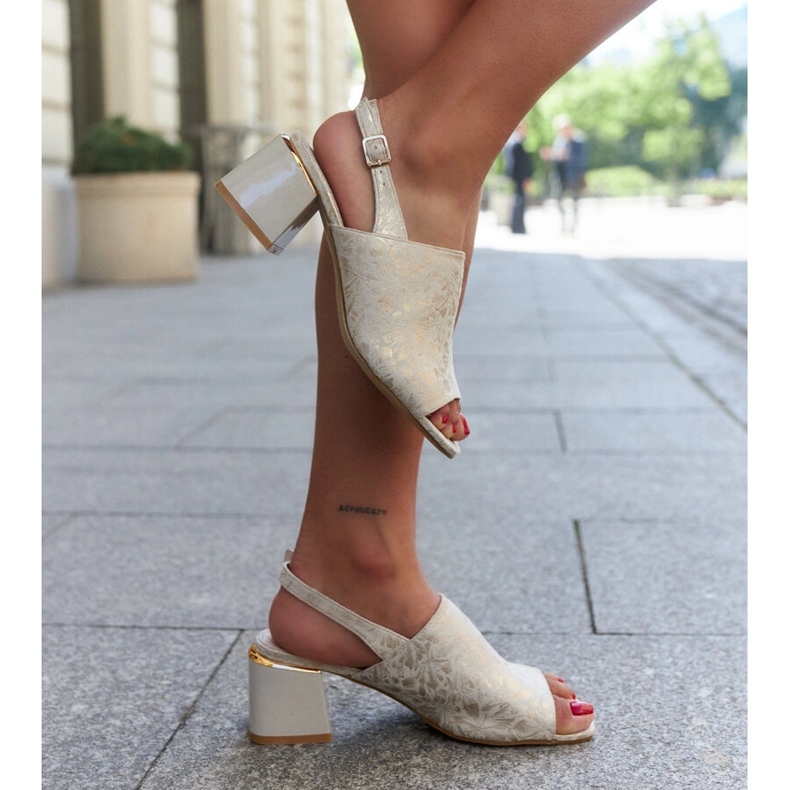 Sandali block con inserto in pelle Nuna beige 1