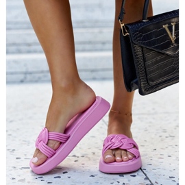 Pantofole in gomma rosa scuro di Ferrei 2