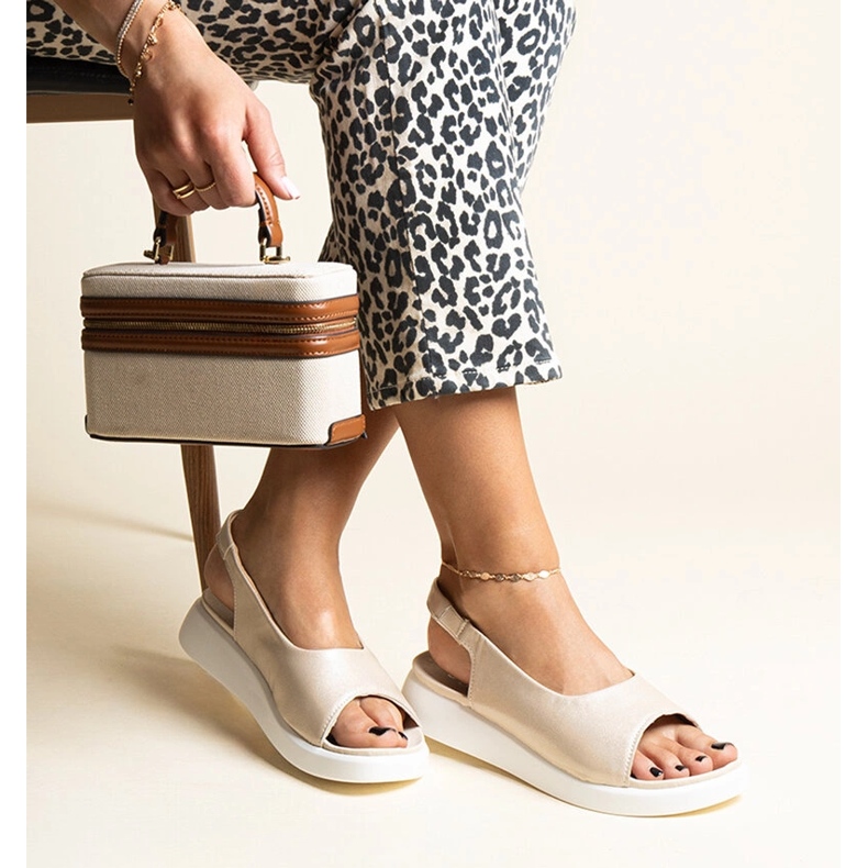 Sandali slip-on dorati con lucentezza Taylak d'oro 1