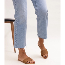 Pantofole Marika ricamate marroni marrone 2