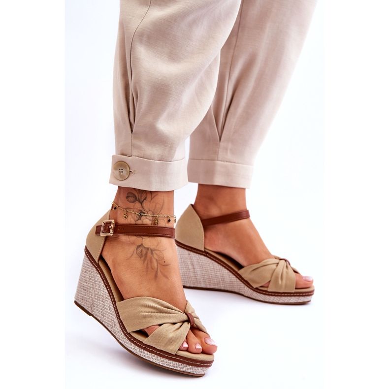 Sandali femminili per zeppe beige 2