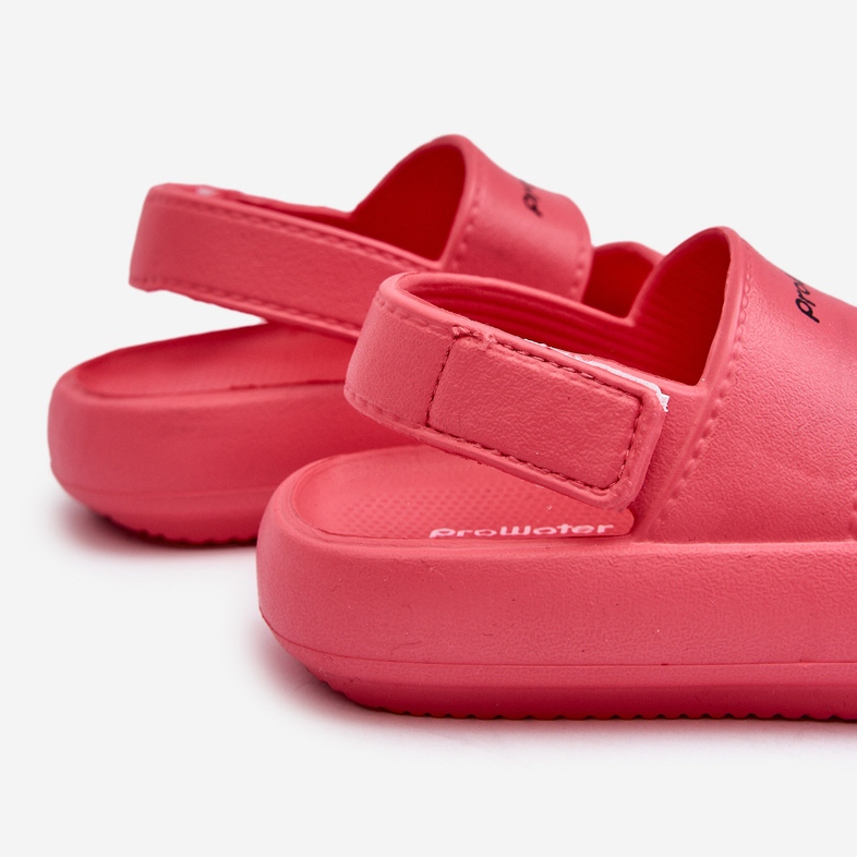 Sandali leggeri in schiuma con velcro ProWater PRO-24-05-02K Rosa 1