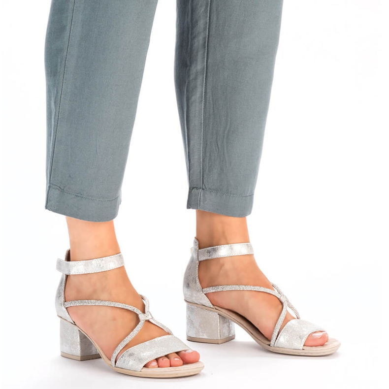 Comodi sandali da donna con tacco alto e velcro, argento Rieker 64654-40 2