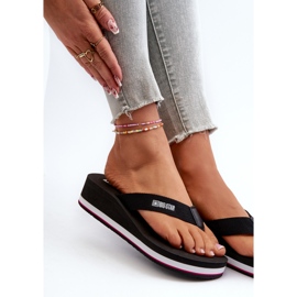 Infradito da donna con zeppa Big Star JJ274A332 Nero 1