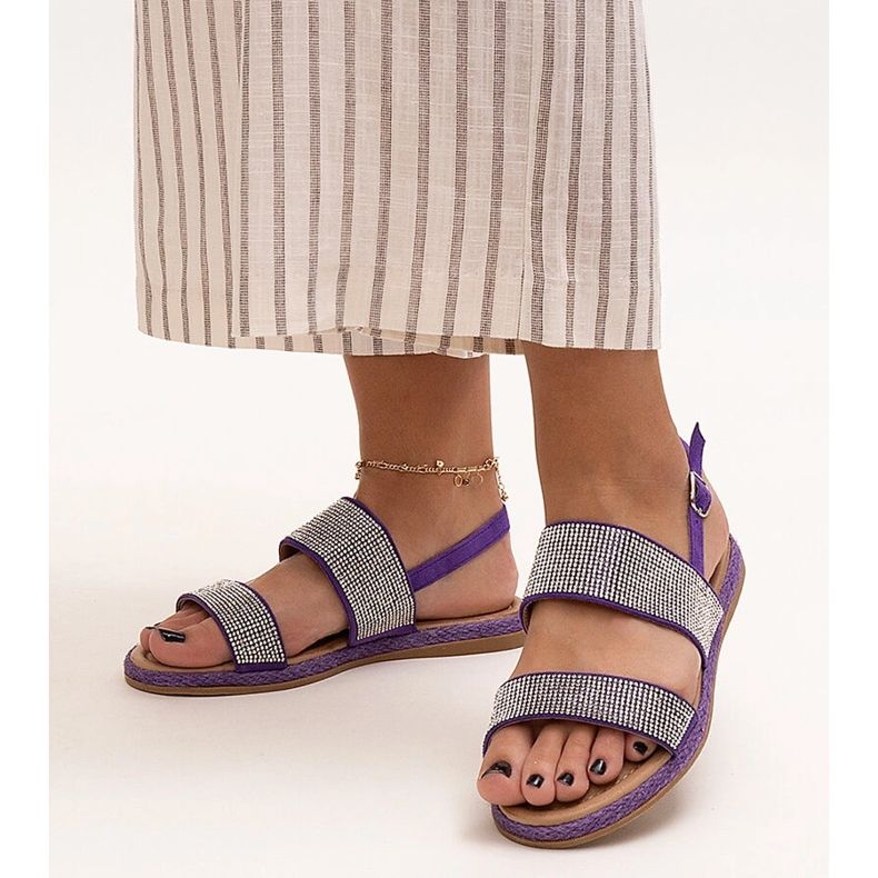 Sandali viola decorati con zirconi Carvalia 1
