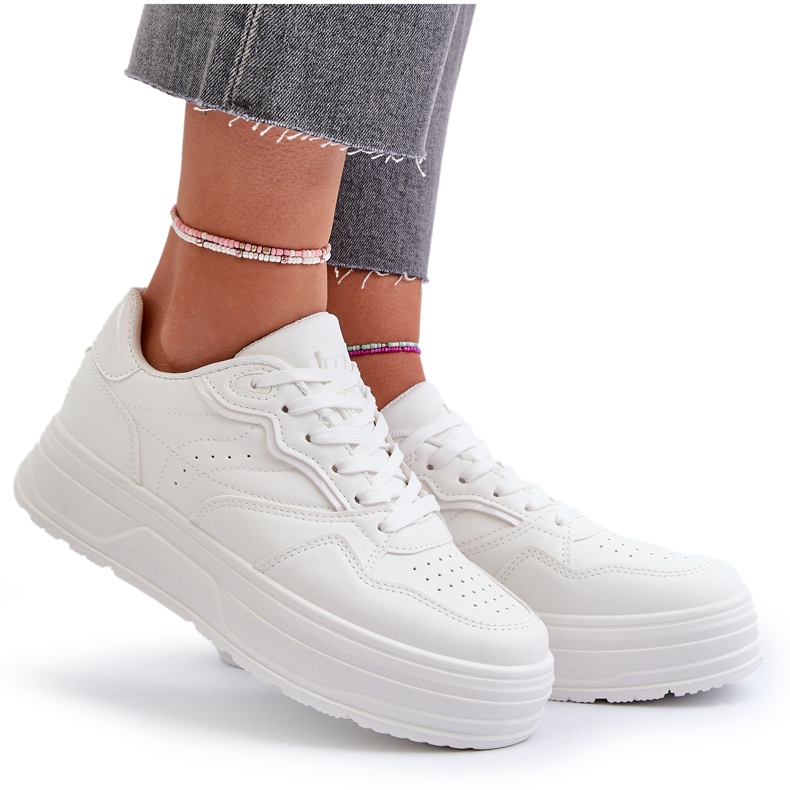 News Sneaker sportive femminili sulla piattaforma bianca 4