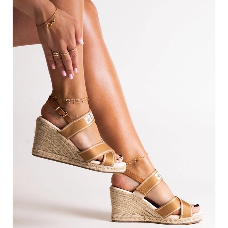Sandali con zeppa beige Big Star LL274883 2