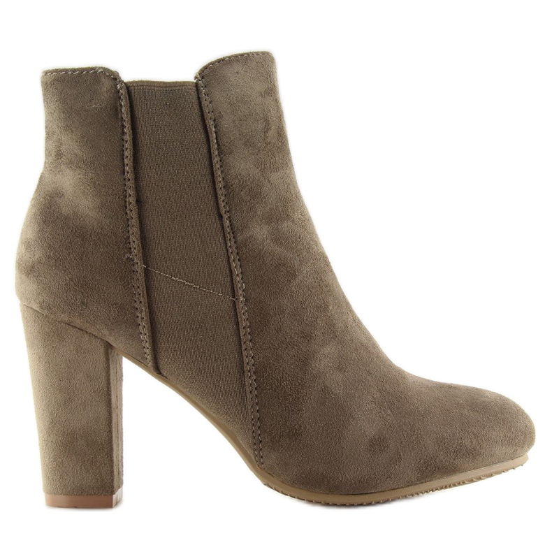 Stivali isolati sui talloni beige kaki 2