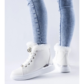 Sneakers bianche con pelliccia di Fiemme bianca 2
