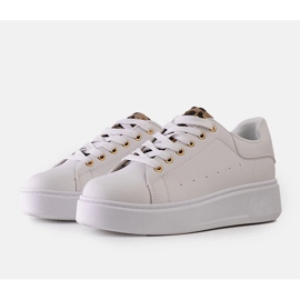Sneakers bianche con accattivante decorazione Asmait bianco 1