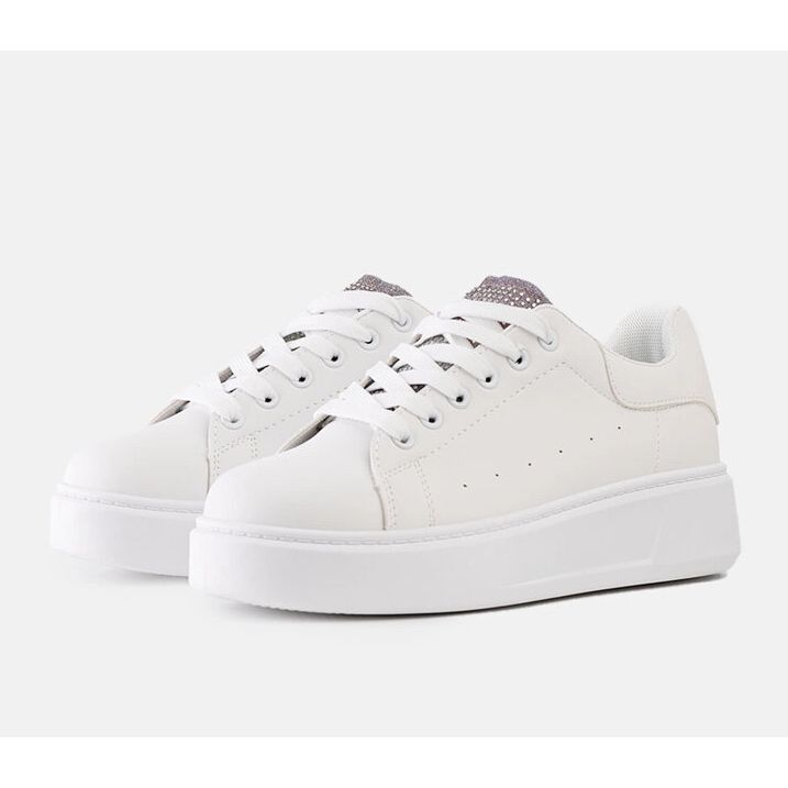 Sneakers bianche con accattivante decorazione Asmait bianca 2