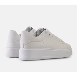 Sneakers bianche con accattivante decorazione Asmait bianca 1