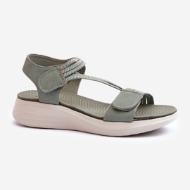 Comodi sandali con velcro da donna verdi Eladora verde 1
