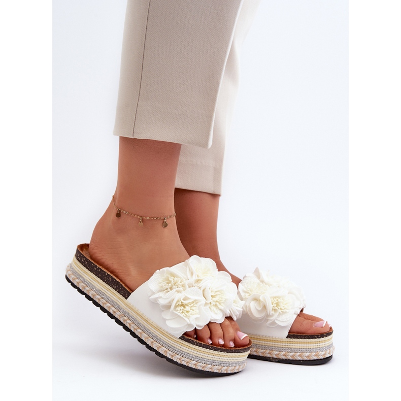 Infradito da Donna con Plateau Decorati con Fiori, Nodina Bianco 1