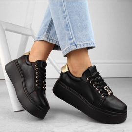 Scarpe da donna in pelle su plateau nero, Vinceza 66700 1