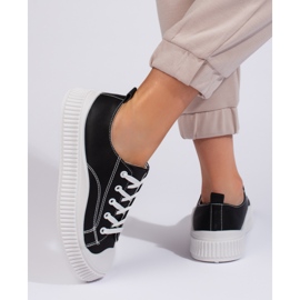 Sneakers nere da donna realizzate in pelle ecologica nero 1
