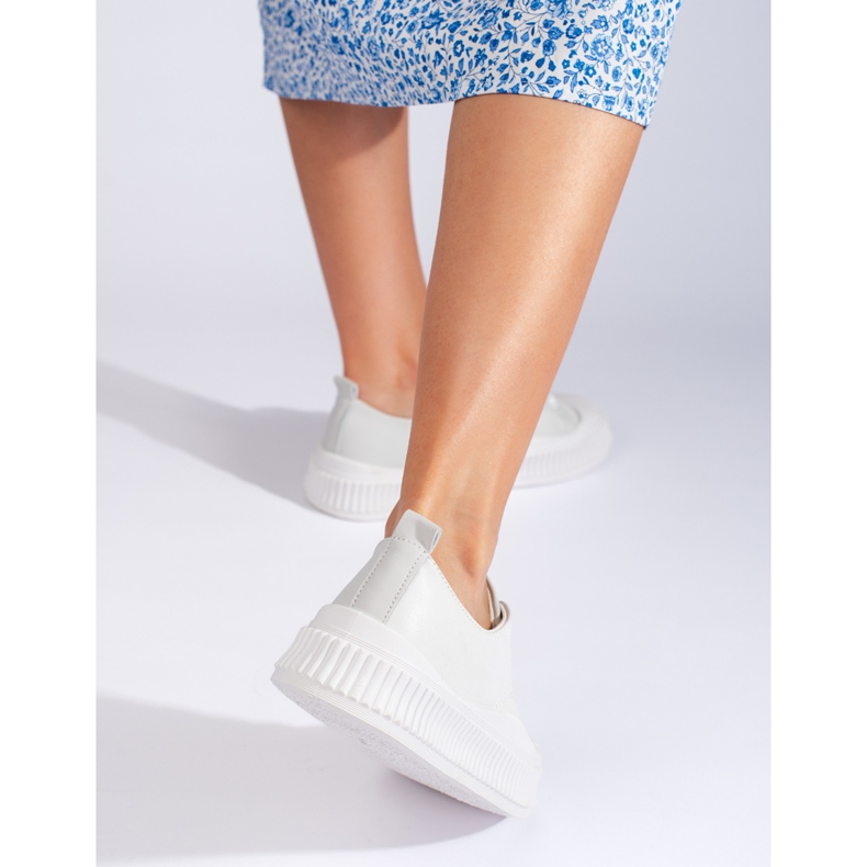 Sneakers grigie da donna realizzate in pelle ecologica grigio 1