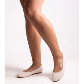 Ballerine beige chiaro realizzate in eco suede Jala 1