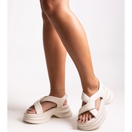 Sandali in pelle beige GOE NN2N4105 1