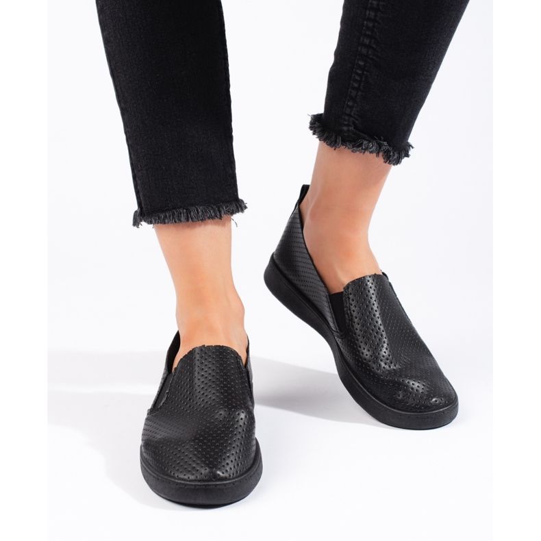 Slip-on da donna traforati, leggeri, neri nero 2
