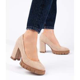 Décolleté da donna con tacco alto in camoscio beige 1
