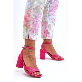 Classici sandali Zipola fucsia su un tacco 4