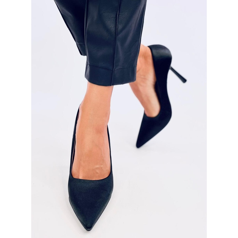 Décolleté con tacco unico di Lesley Black nero 1