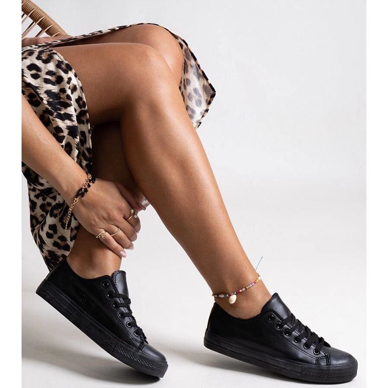 Sneakers nere realizzate in ecopelle di Mahasina nero 1