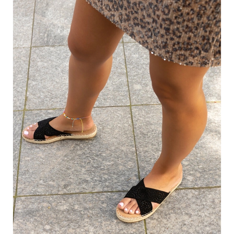 Pantofole nere traforate Awet nero 2