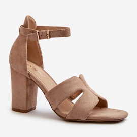 Tacchi alti cammelli in pelle scamosciata alla moda marrone 2