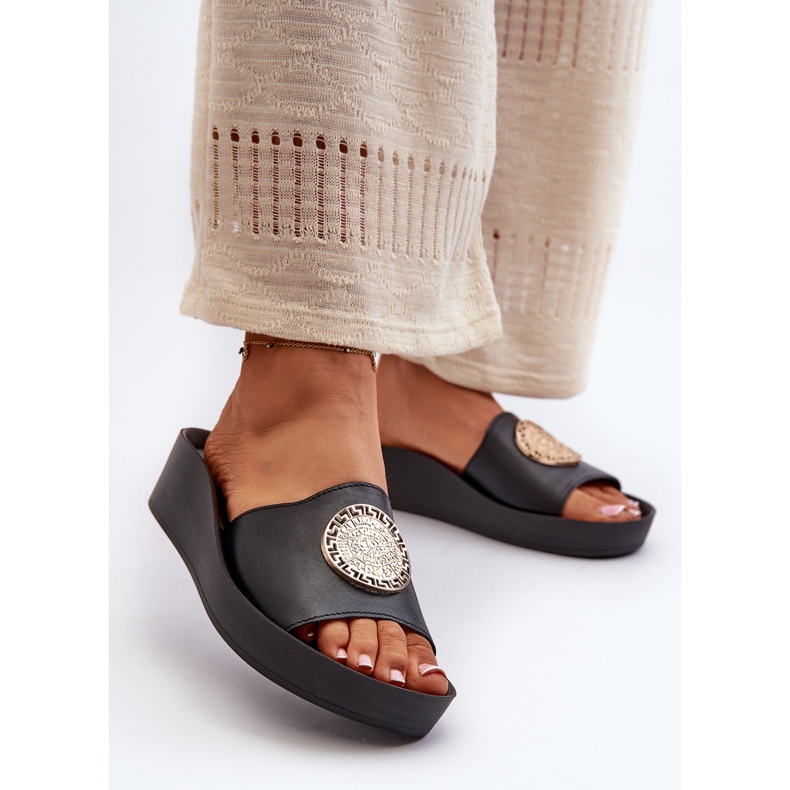 Infradito da donna con zeppa in pelle Zazoo 2920 con dettagli dorati Nero 2