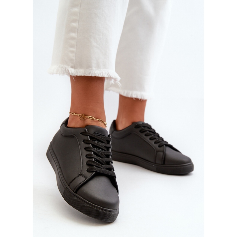 Scarpe Sportive Sneakers Basse da Donna Diunna Nera Realizzate in Eco Pelle nero 2