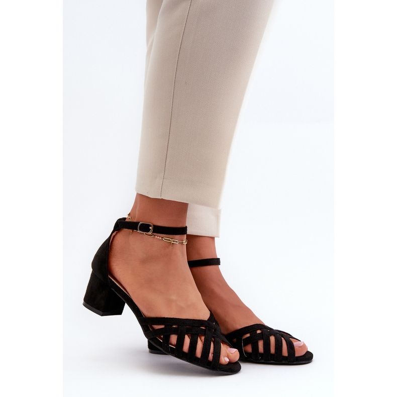 Sandali da Donna Realizzati in Eco Camoscio con Tacco Basso, Monsha Nero 1